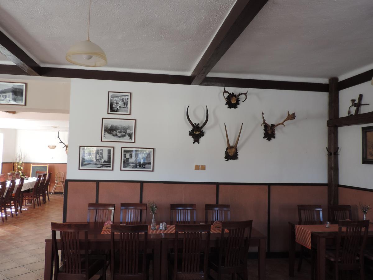 Ubytovaci Hostinec Na Skalach Budislav  Exteriör bild