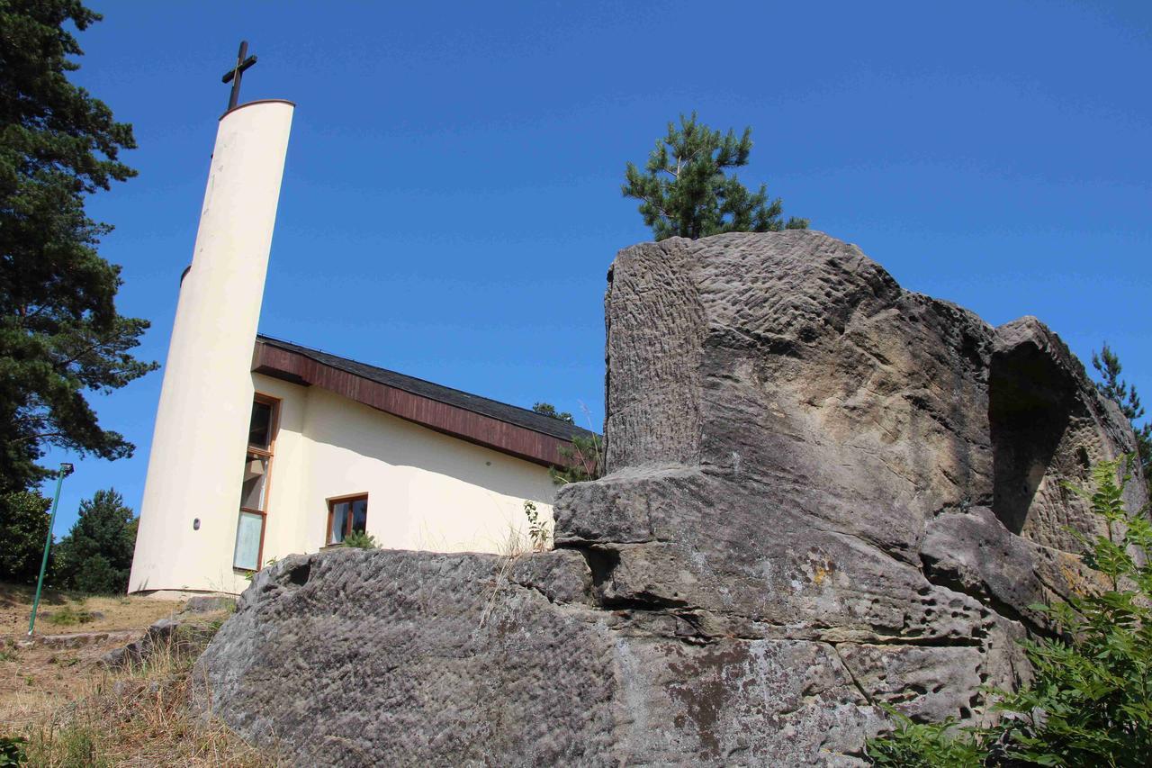 Ubytovaci Hostinec Na Skalach Budislav  Exteriör bild